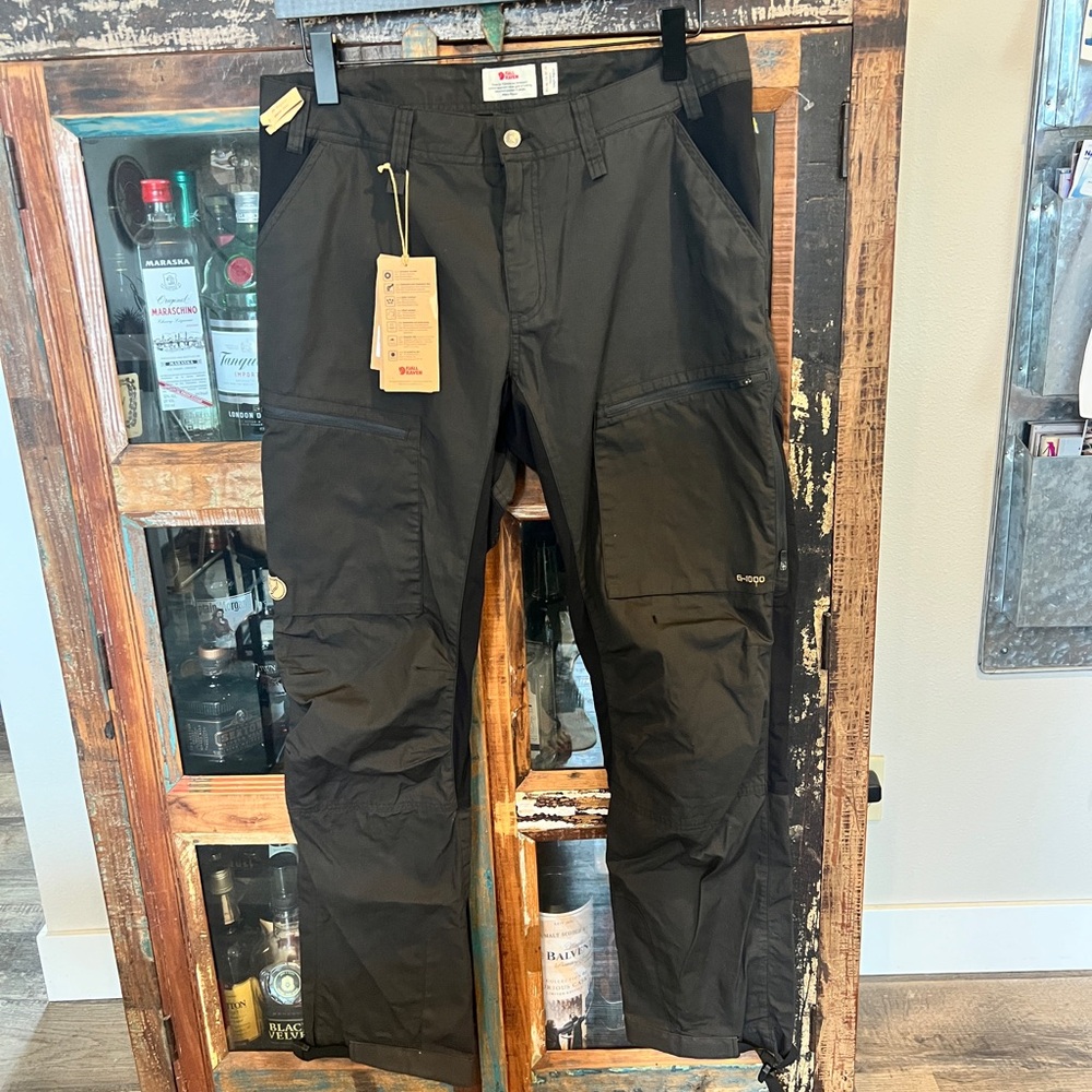 Womens Fjallraven Abisko Lite Trekking Trousers Dark Grey Cargo Pants, 35” waist